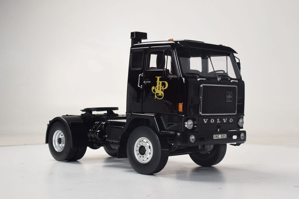 Volvo F88 Black John Player Special 1977 - John Ayrey Die Casts